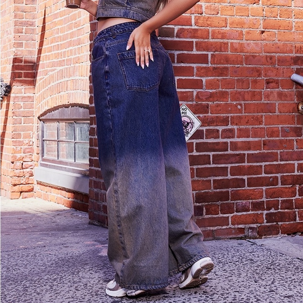 PrettyLittleThing Wash Ombre High Rise Wide Leg Jeans Dark Blue Sz 2 Wide Hips